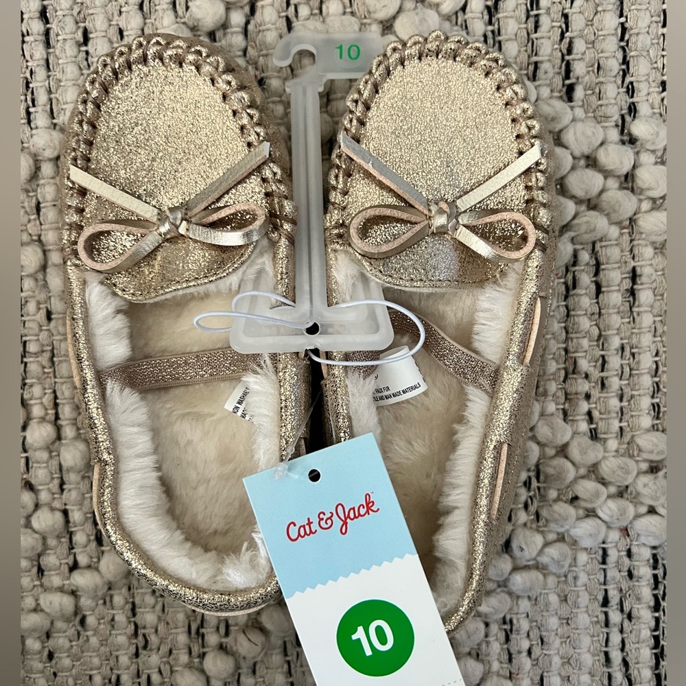Cat and Jack furry gold toddler girl moccasin/slippers